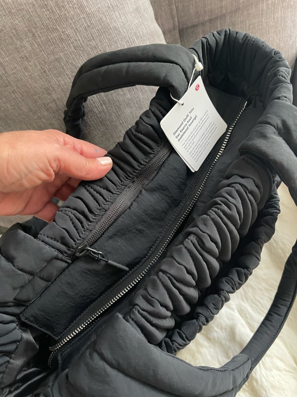 lululemon Black Diamond Quilted Tote Bag 14 L NWT women’s - Picture 10 of 16